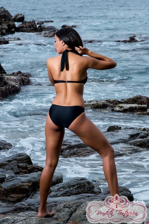 2PZ BIKINI HALTER CON TEXTURAS (DISPONIBLE EN CH, M, G) (qro)